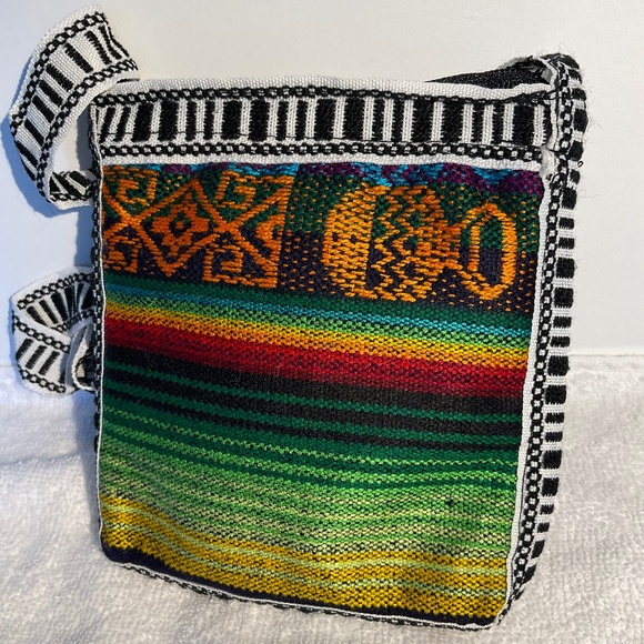 Cayman Islands and Dolphin Small Crossbody Bag - Picture 5 of 13